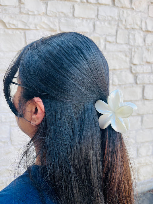 Fairy Pearl Hair Claw Clip